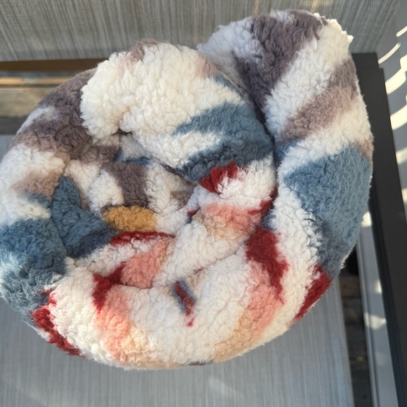 Pendleton White Sands Beige Southwest Aztec Fleece Blanket-QUEEN 98" X 92"-NEW! - Picture 7 of 8